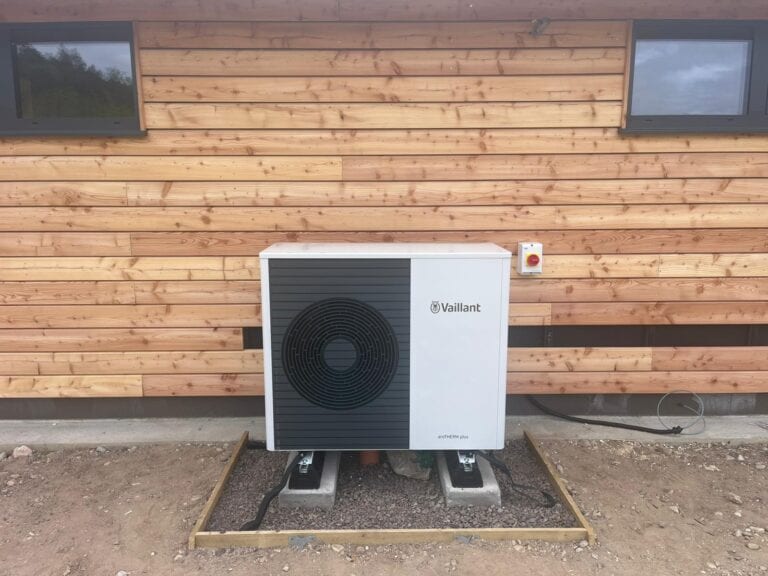 What Does an Air Source Heat Pump Really Cost to Run in Elgin?
